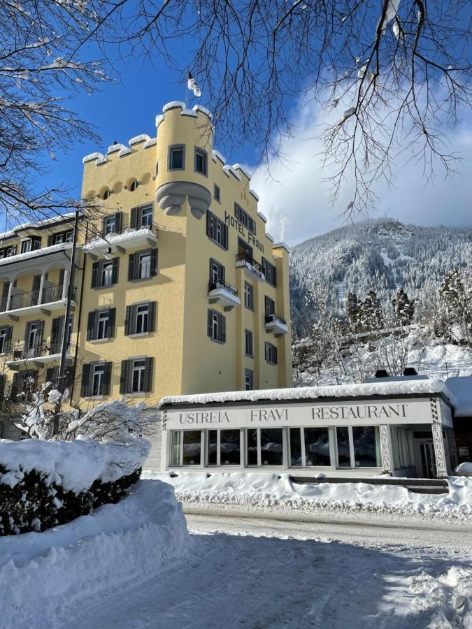 Hotel Fravi Андеер Екстериор снимка
